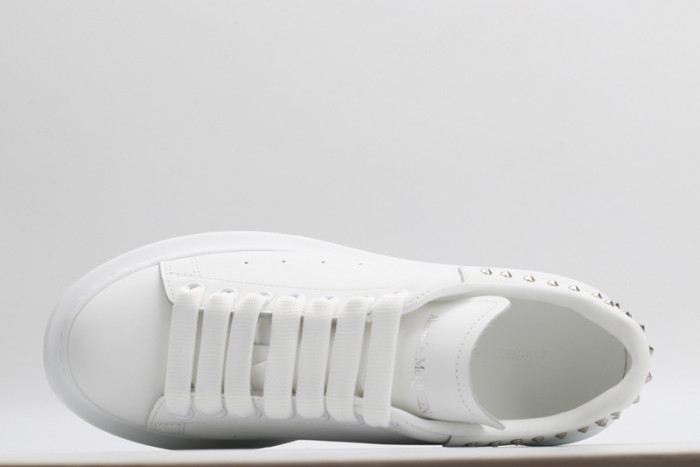 Mcqv*en oversized sneaker