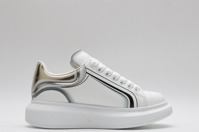 Mcqv*en oversized sneaker