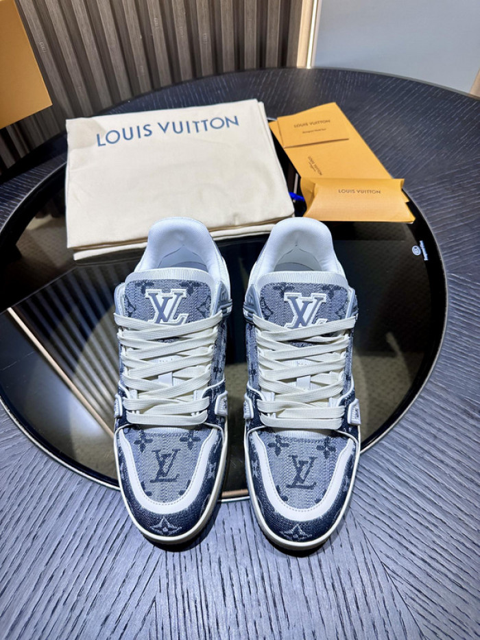 LOU1VTON SNEAKER