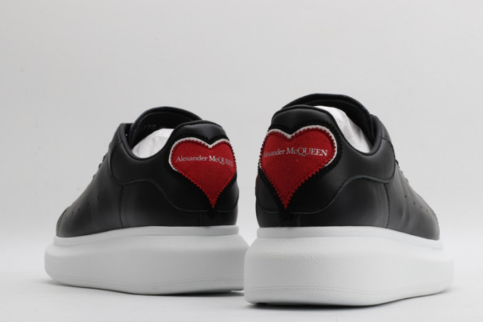 Mcqv*en oversized sneaker