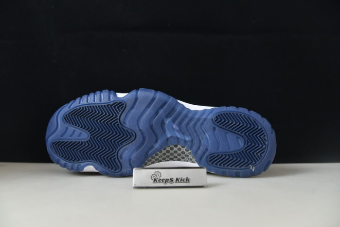 air jordan 11 velvet “midnight navy” ar0715-441