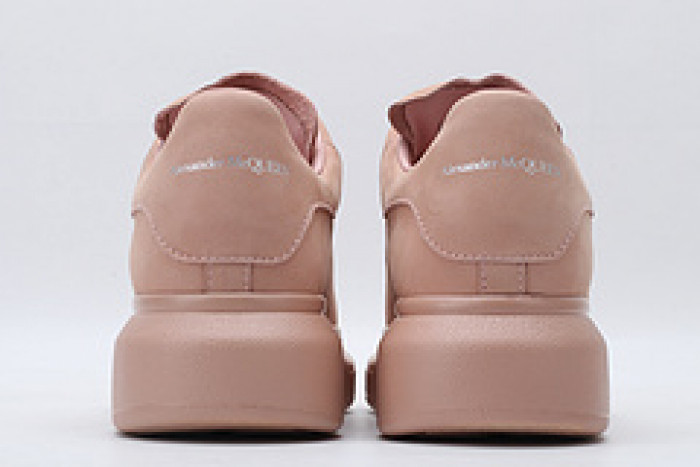 Mcqv*en oversized sneaker